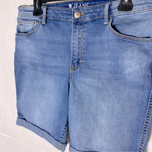 5/$25 R Jeans Light Wash Blue Jean Shorts Denim Shorts 32 - Picture 7 of 9